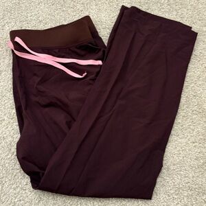 Figs livingston brown pants scrubs
NWOT